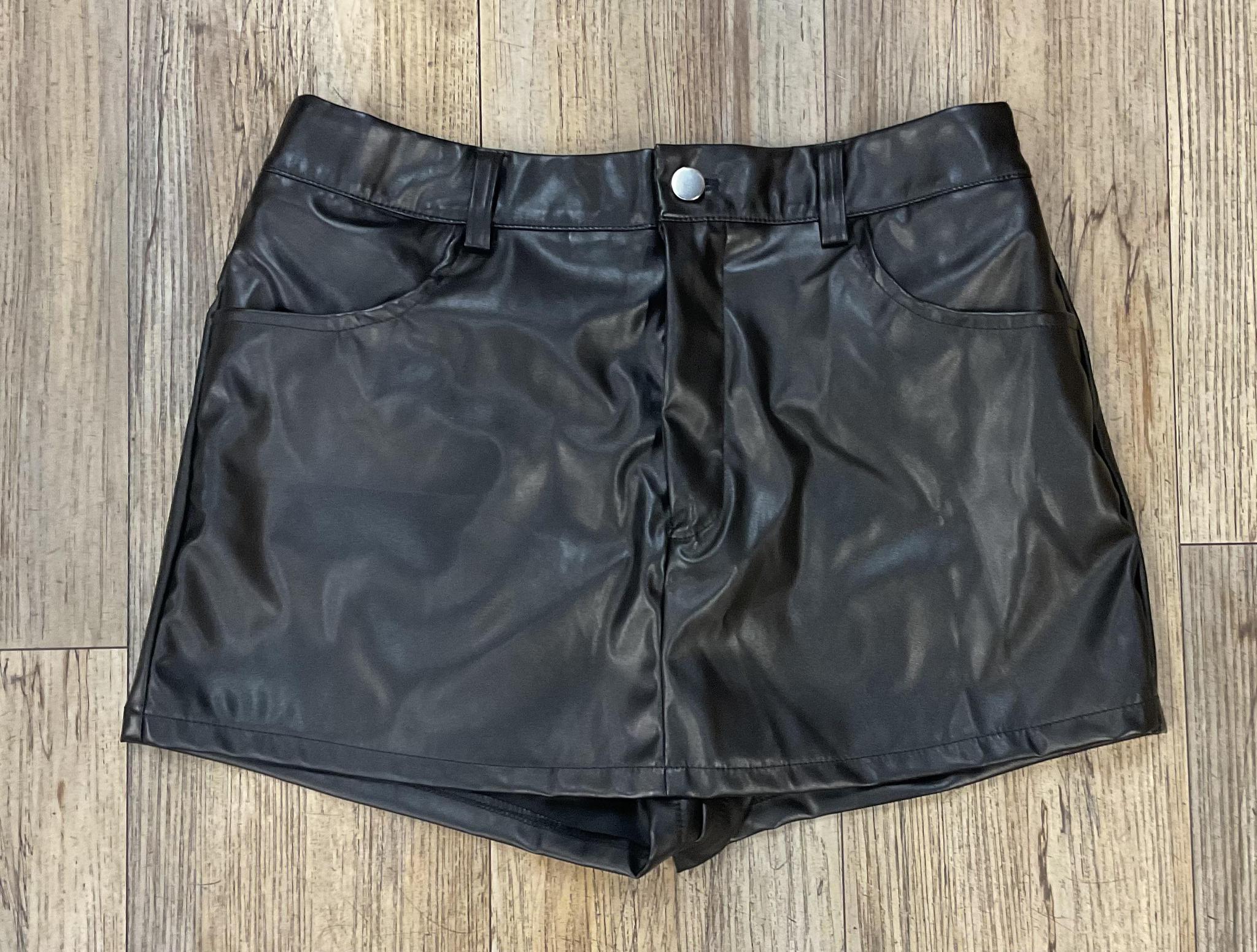 ‘’LILIAN’’ BLACK SKORT