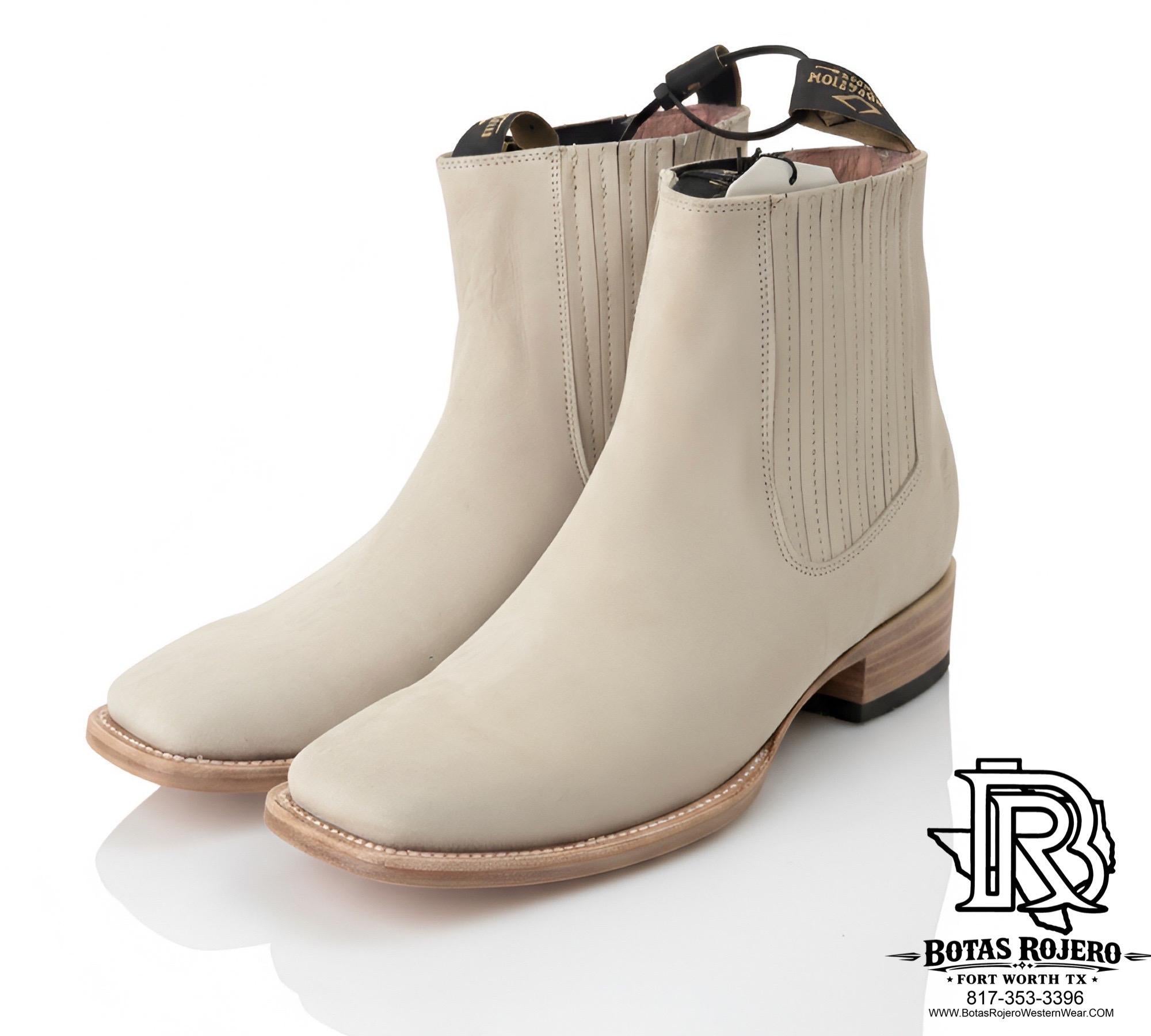 BOTINES CHARROS COLOR HUESO PUNTA CUADRADA