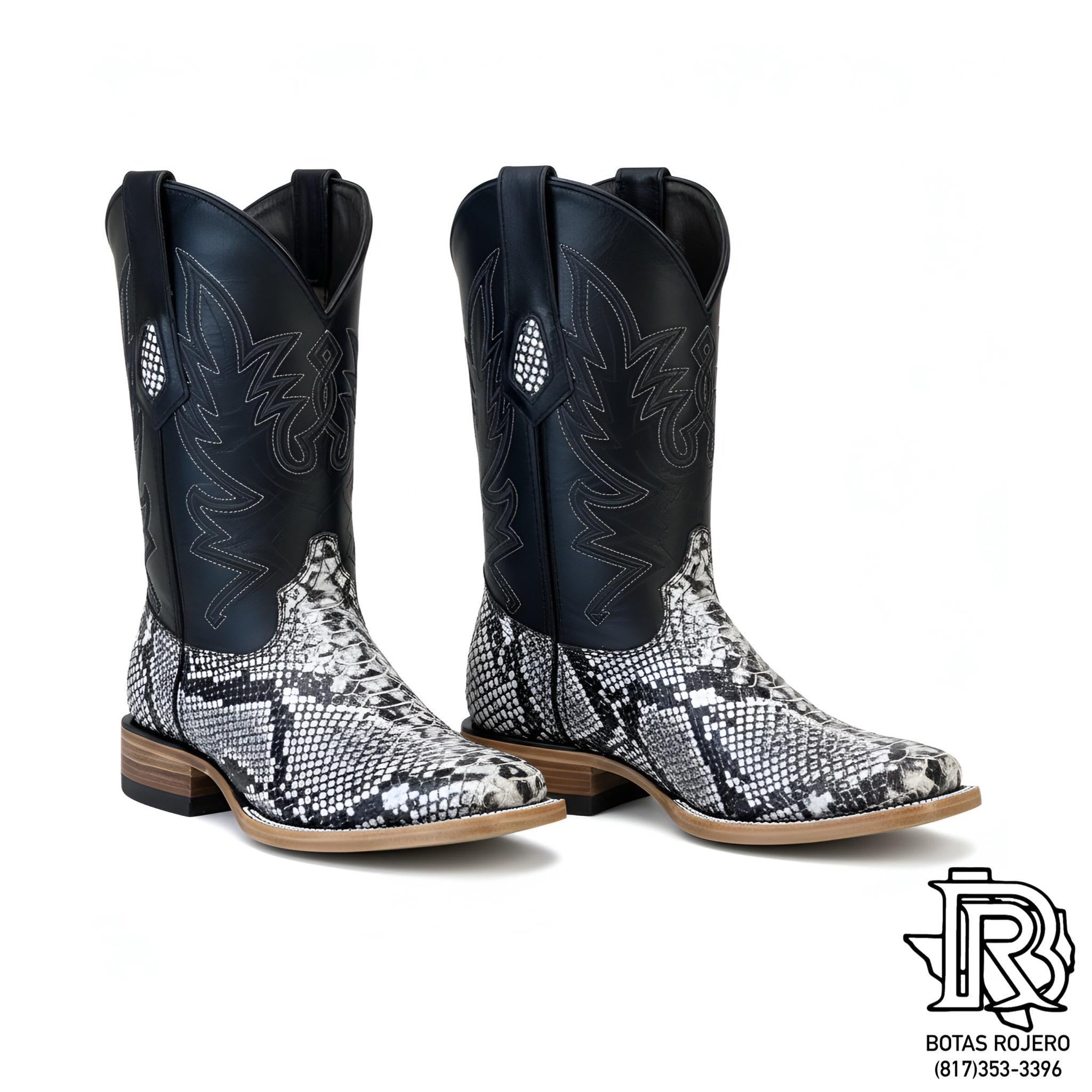 ‘’ RAMIRO ’’ PYTHON NATURAL BOOTS