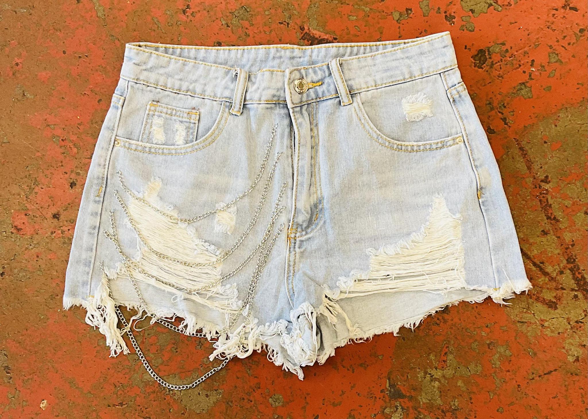 KARLAA CHAIN  SHORTS