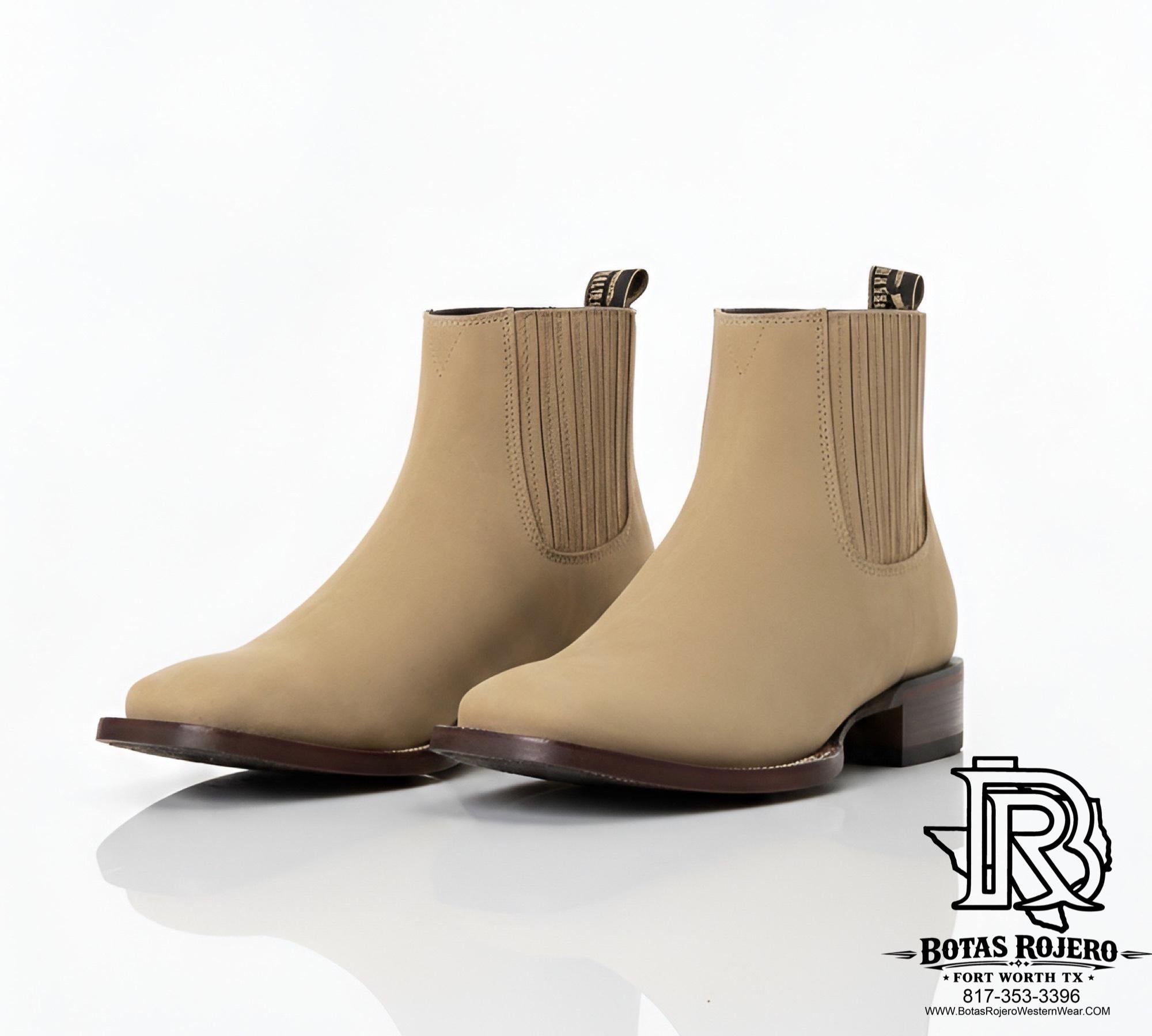 LOS ALTOS BOTINES CHARROS COLOR BEIGE PUNTA CUADRADA