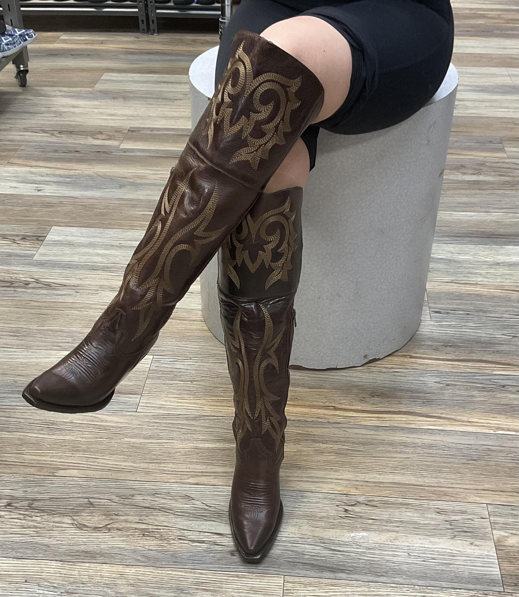 ‘’BEATRIZ’’ WOMEN'S BROWN KNEE HIGH WESTERN BOOTS