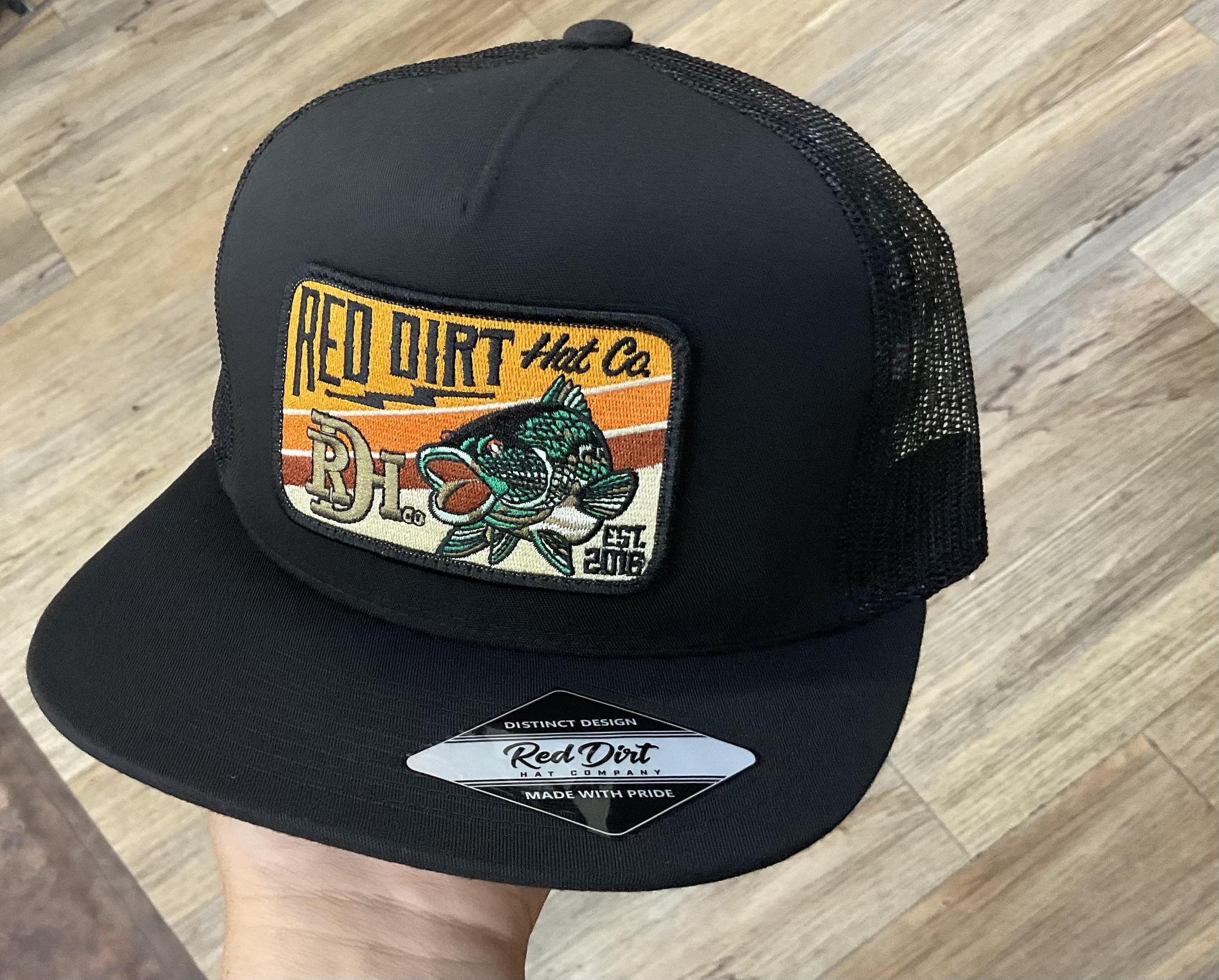 RED DIRT WALLHJANGER FISH PATCH BLACK  CAP | RDHC-387