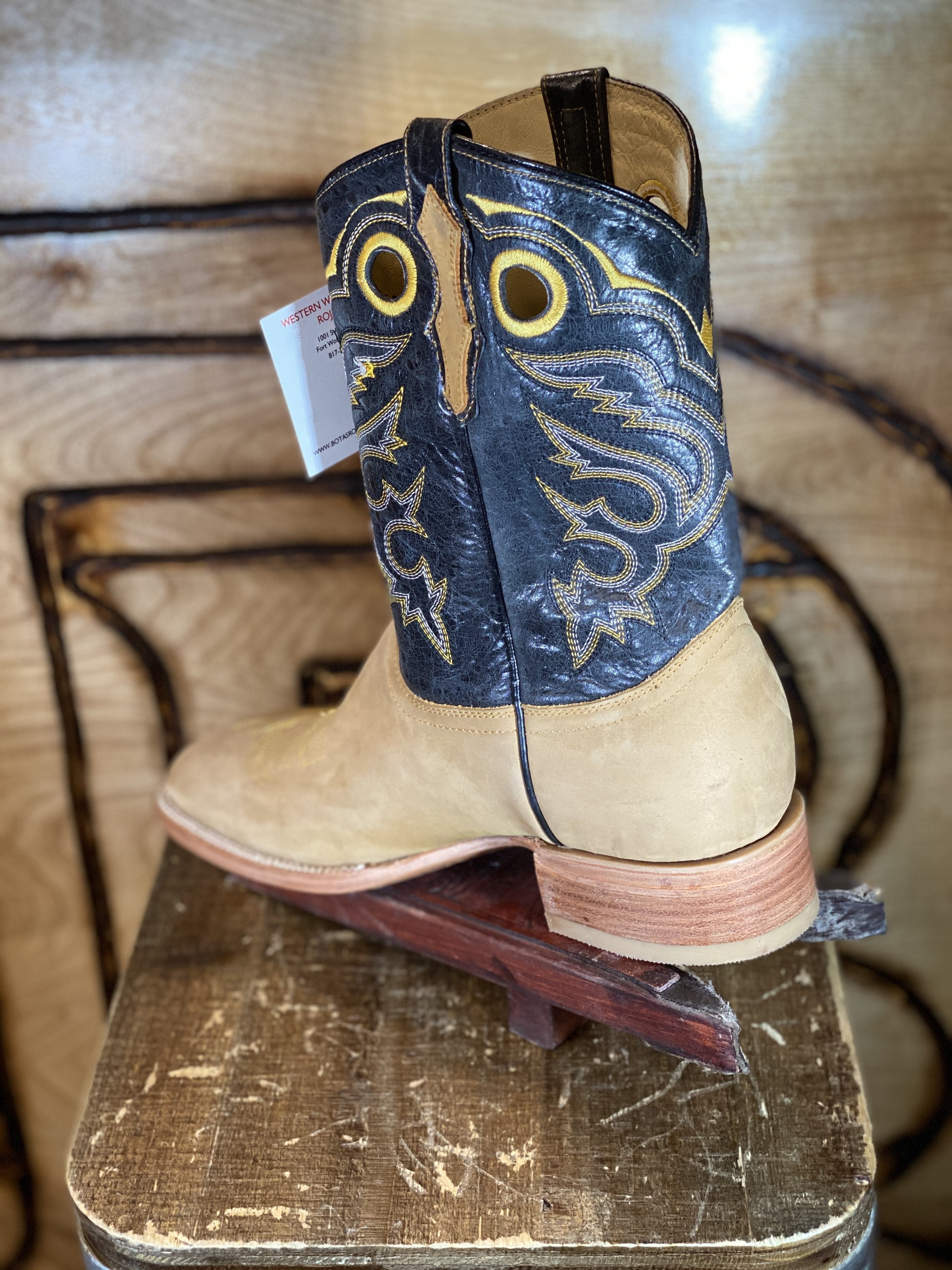 #11 USA NOBUCK square toe boots