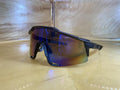 SUNGLASS : BLACK GREY