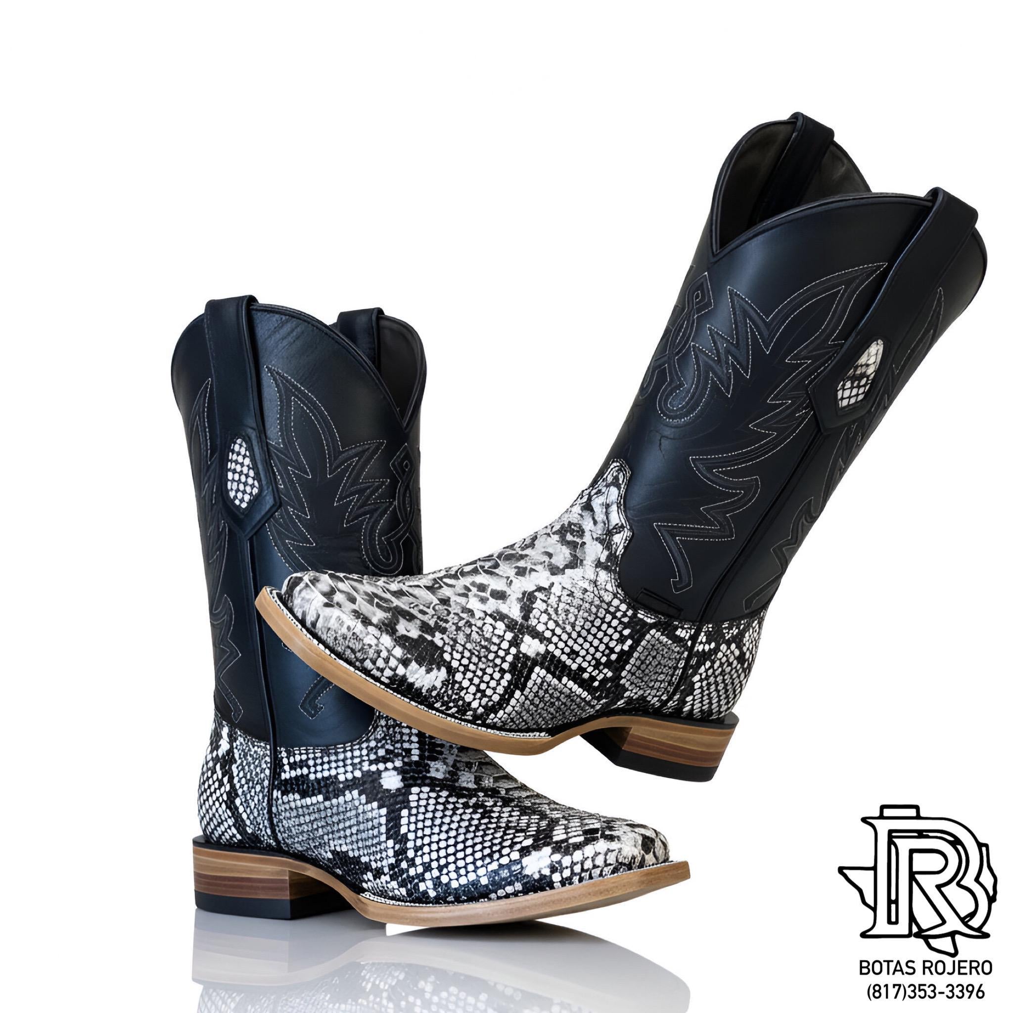 ‘’ RAMIRO ’’ PYTHON NATURAL BOOTS