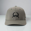 MEN'S TECH LOGO FITTED FLEX-FIT  CAP - GRAY  |SIZE S/M