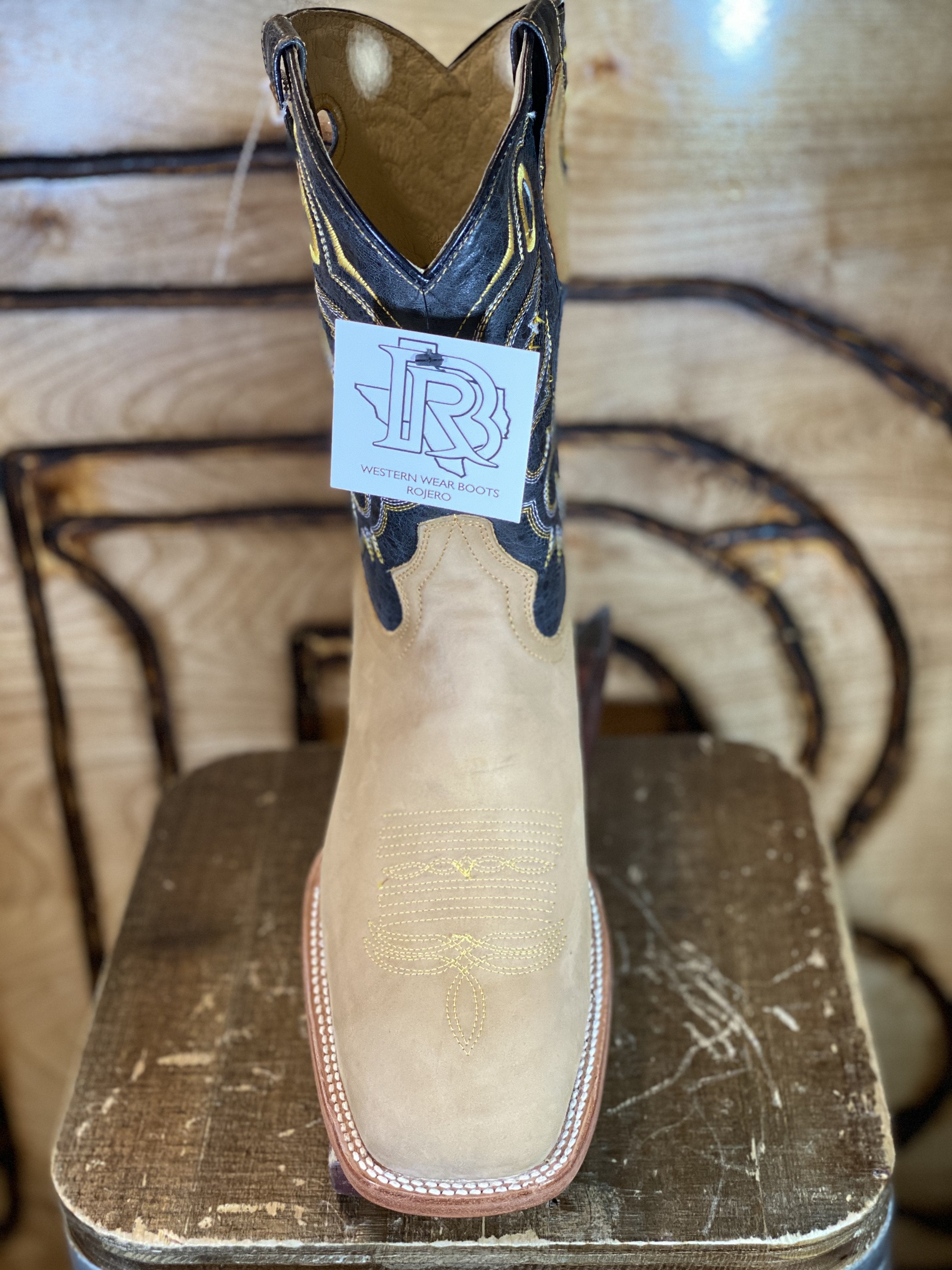 #11 USA NOBUCK square toe boots