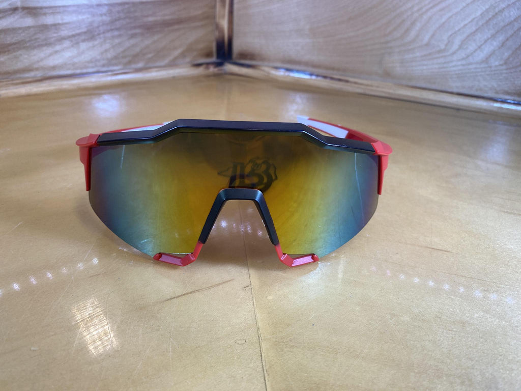SUNGLASS : BLACK AND RED