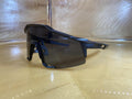 SUNGLASS : BLACK BLACK