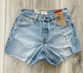 Levi's Women's 501 Curve Mid Rise Shorts |005DP0005
