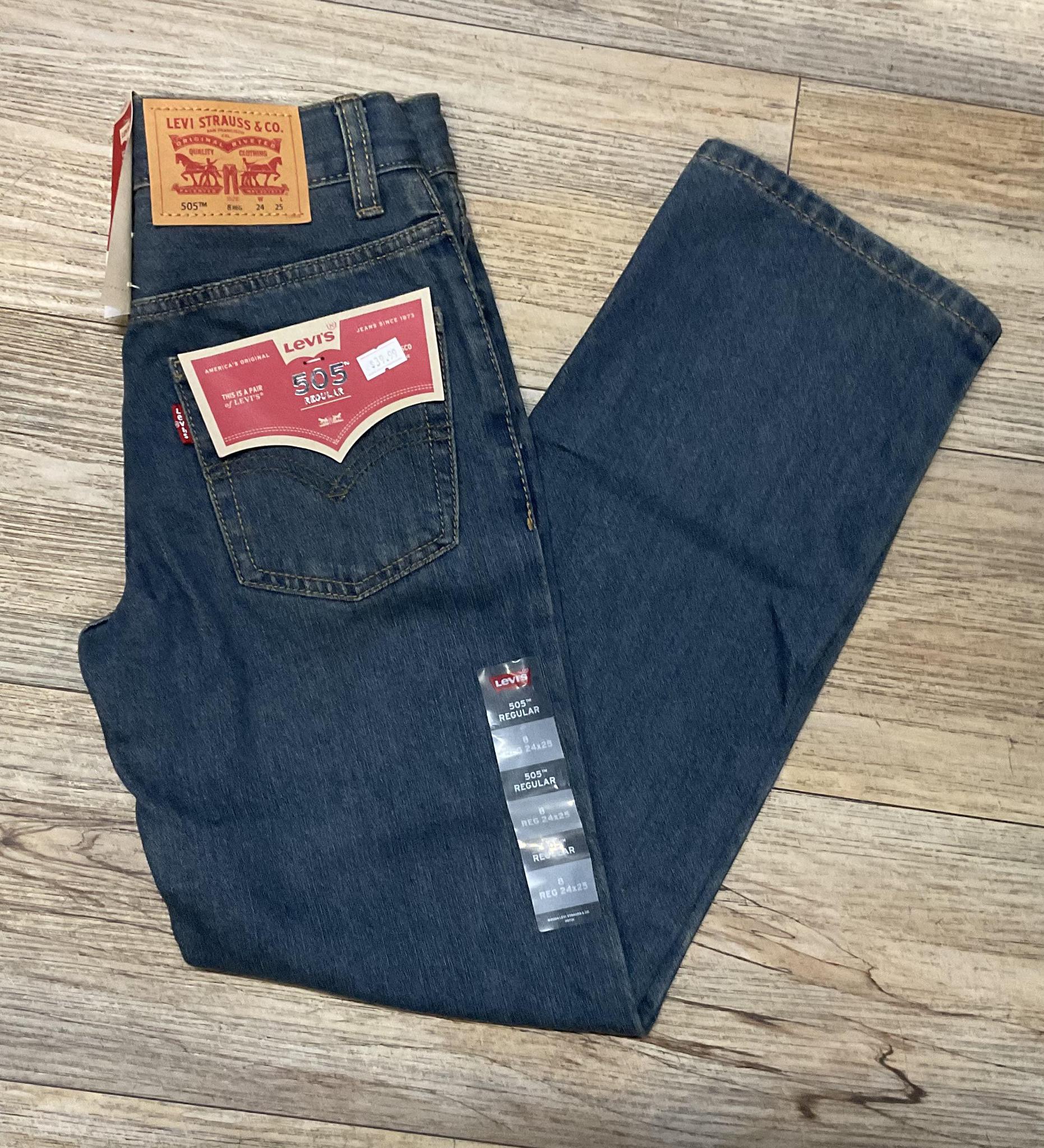 Levi's Boys' 505 Medium Wash Straight leg  Denim Jeans |91R505