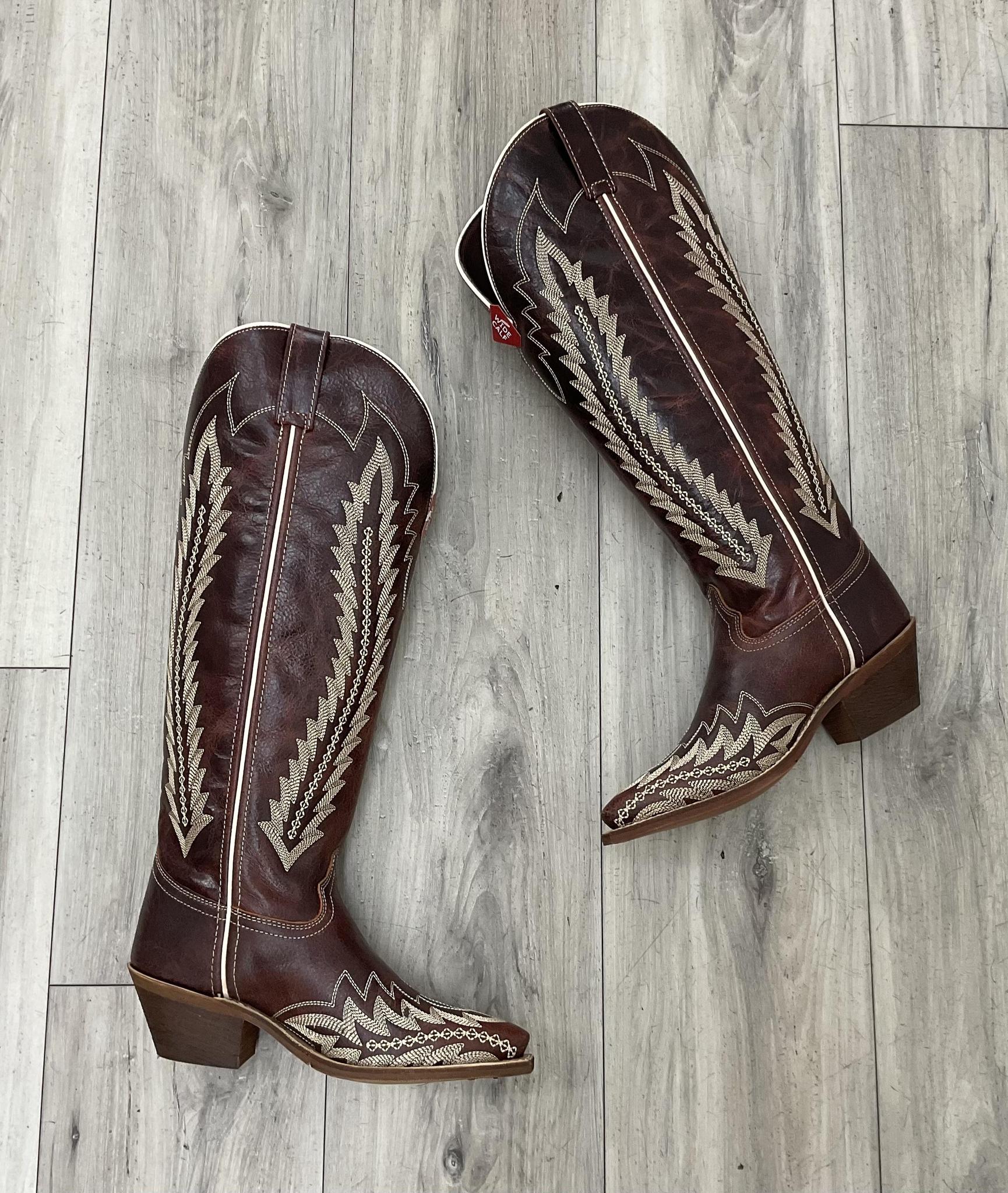 WOMEN’S LAREDO BOOTS WIDE CALF |20090WC