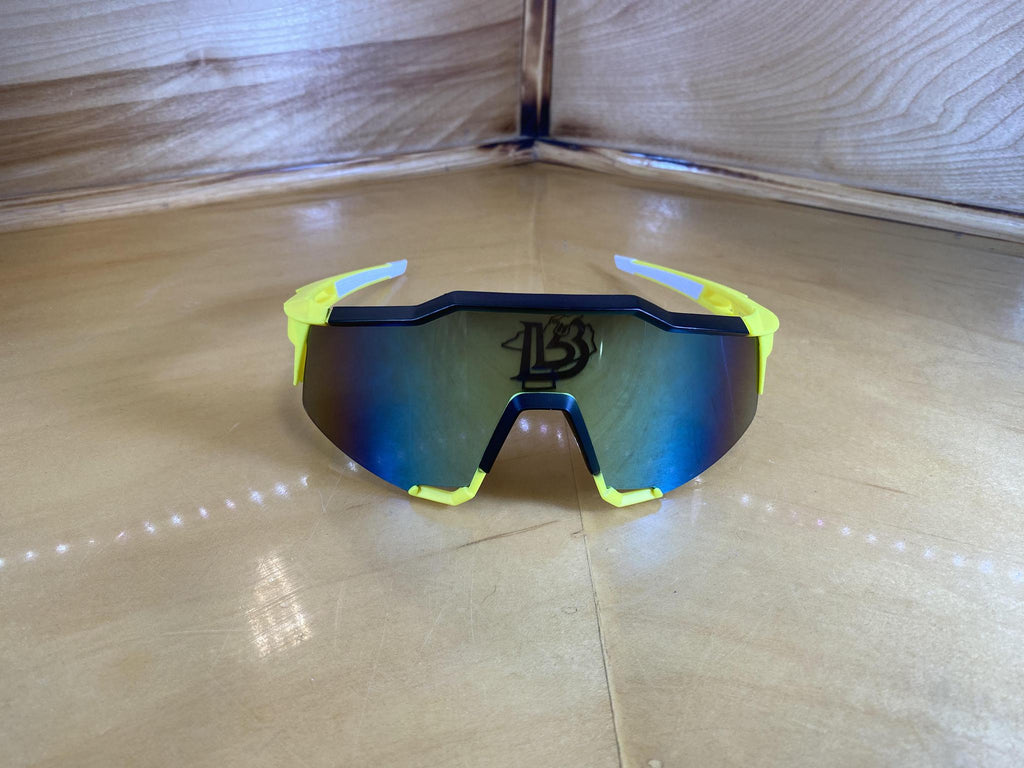SUNGLASS : BLACK AND YELLOW