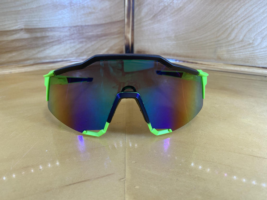 SUNGLASS : GREEN BLACK