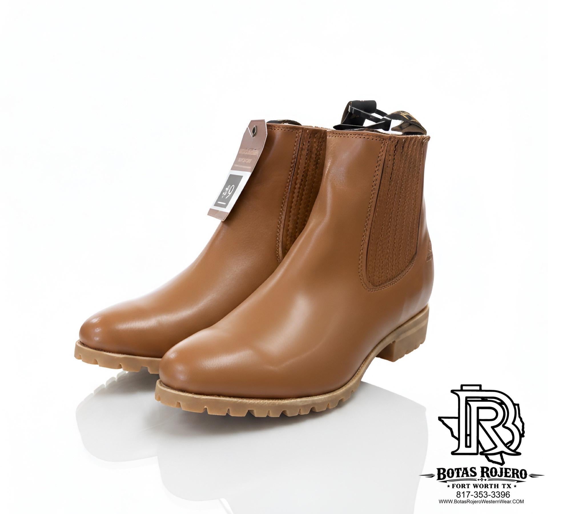 BOTIN CHARRO COLOR COGNAC CON SUELA DE TRACTOR