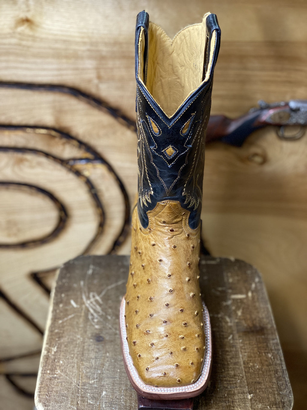 ORIGINAL OSTRISH: Ant Saddle