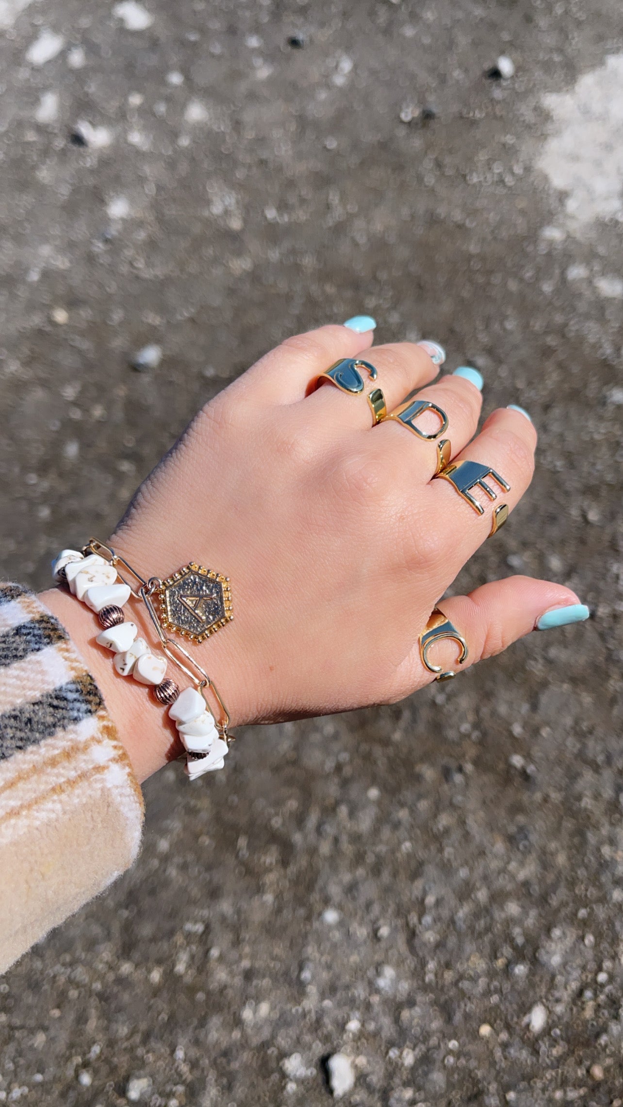 INITIAL RING GOLD