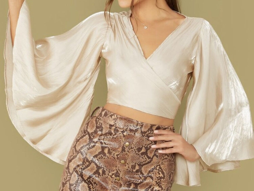 Fluted sleeve top