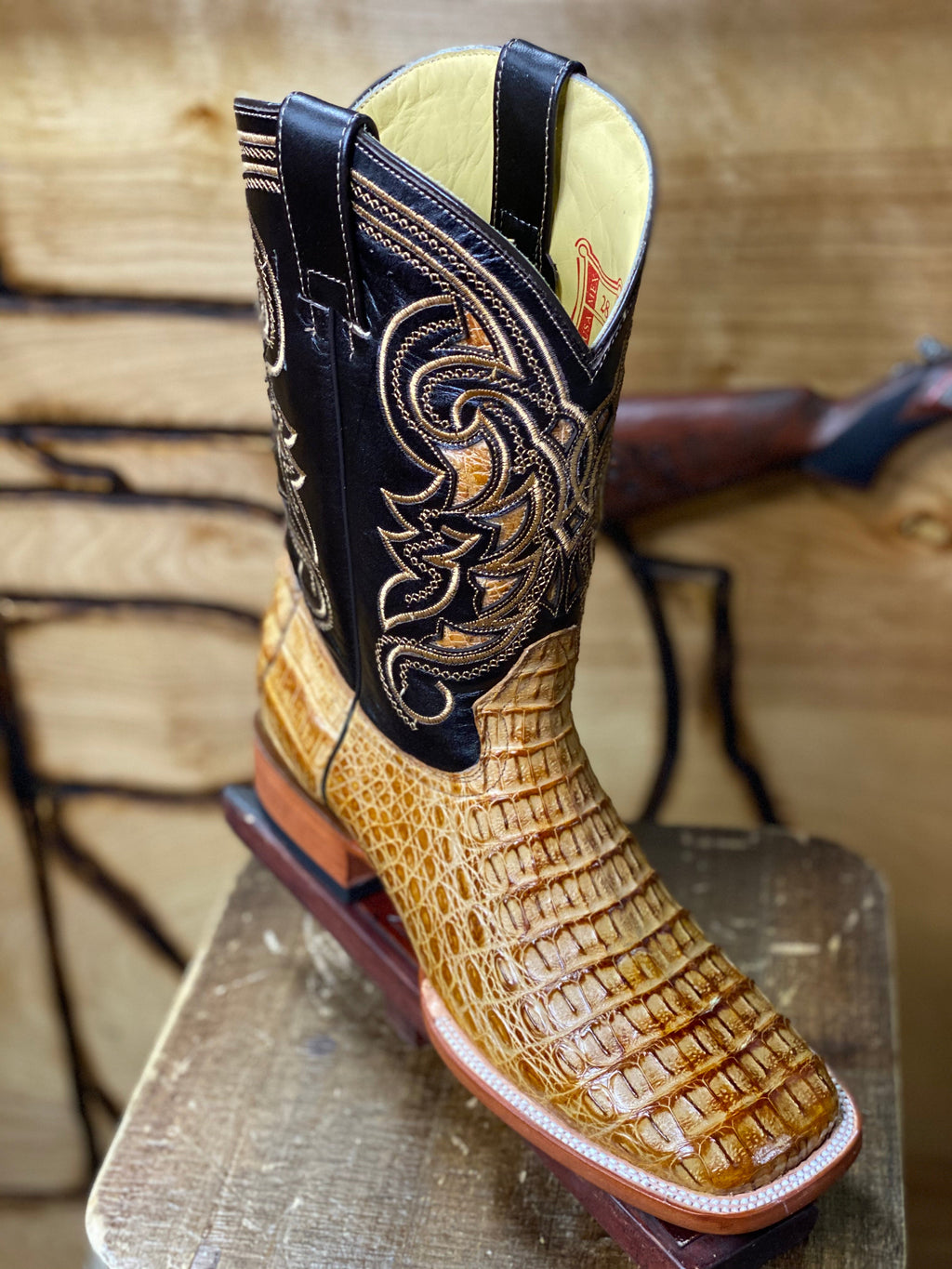 BR BOOTS : CAIMAN HORNBACK TAN SQUARE TOE BOOTS