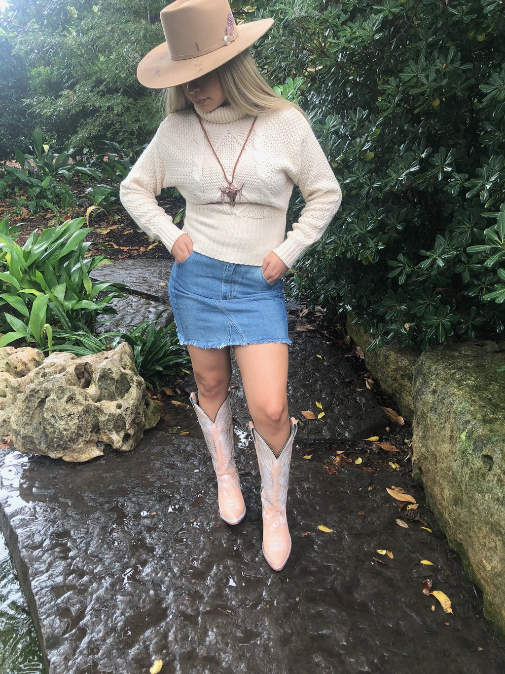 Olive Emma Turtle Neck